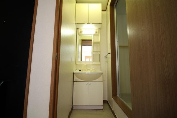 apartment 八幡東町