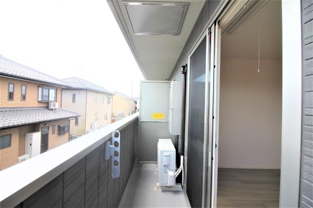 長浜市弥高町アパート バルコニー