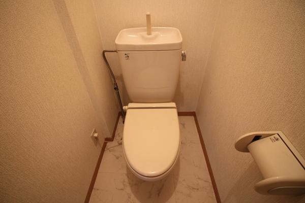 長浜市平方町アパート トイレ