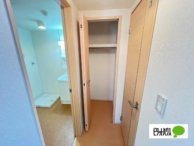 蒲生郡竜王町大字小口アパート 収納