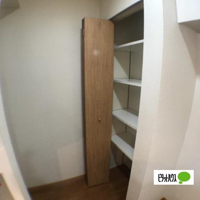 野洲市野洲アパート 収納
