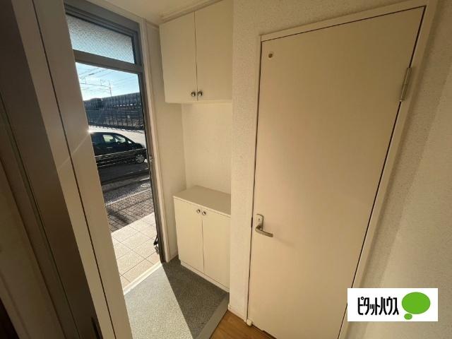 野洲市行畑アパート 玄関