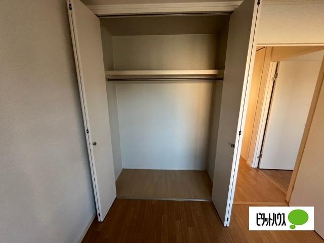 野洲市行畑アパート 収納
