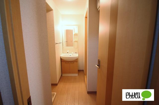 apartment 下坂浜町