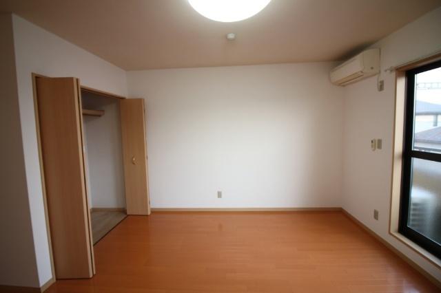 apartment 南高田町