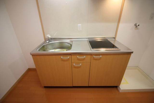 apartment 南高田町