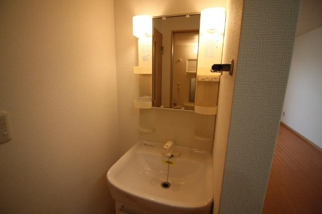 apartment 南高田町