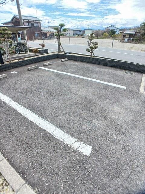 オアシスＦ・Ｂ（102） 駐車場