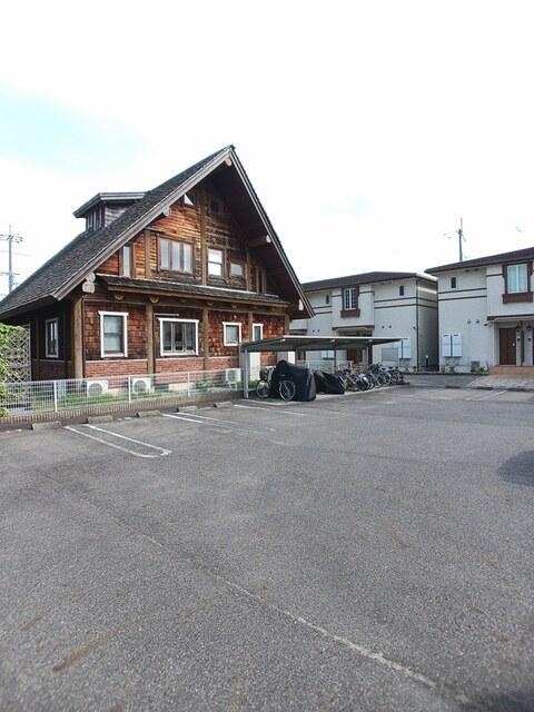 ブローテＢ（204） 駐車場