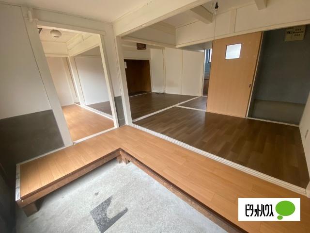彦根市鳥居本町貸家 リビング