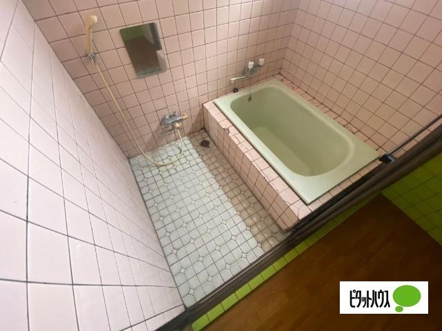 彦根市鳥居本町貸家 バス／シャワー