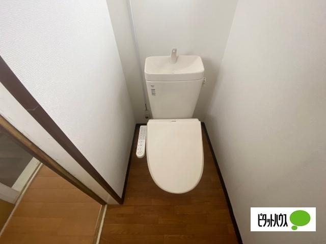 彦根市鳥居本町貸家 トイレ