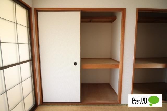 エーボンハウス（102） 収納