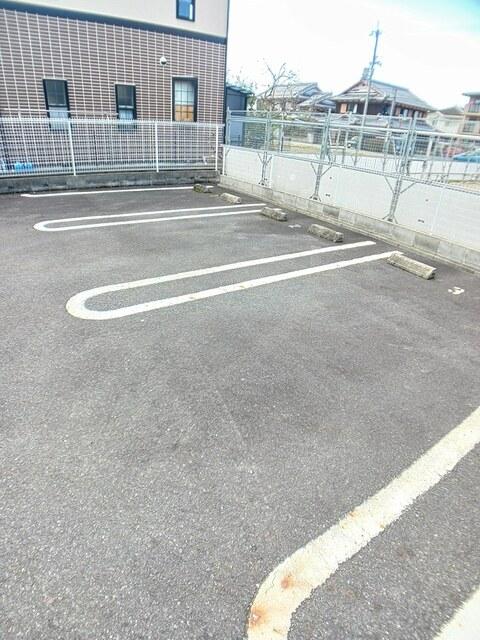 ＷＥＳＴ（104） 駐車場