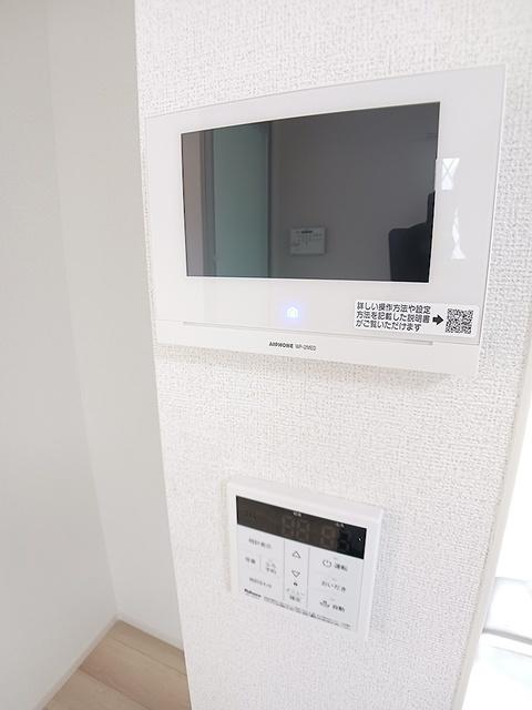 ロイヤル　エンブレム（103） 設備