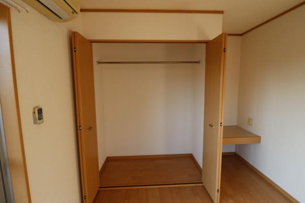 近江八幡市出町アパート 収納