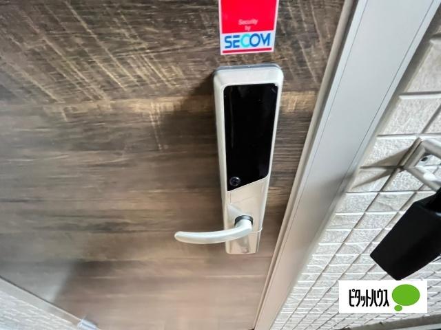野洲市小篠原アパート 玄関