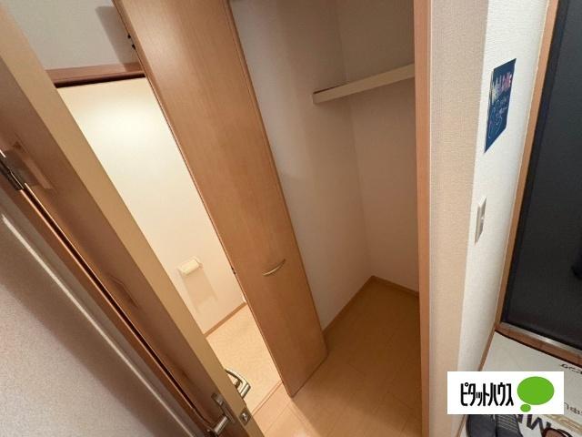 野洲市市三宅アパート 収納