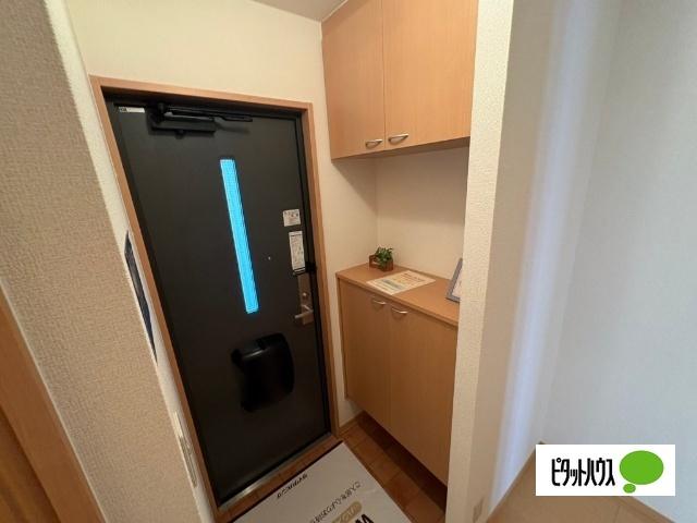 野洲市市三宅アパート 玄関