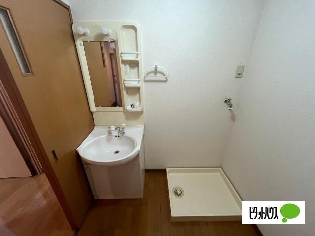 野洲市行畑アパート 洗面