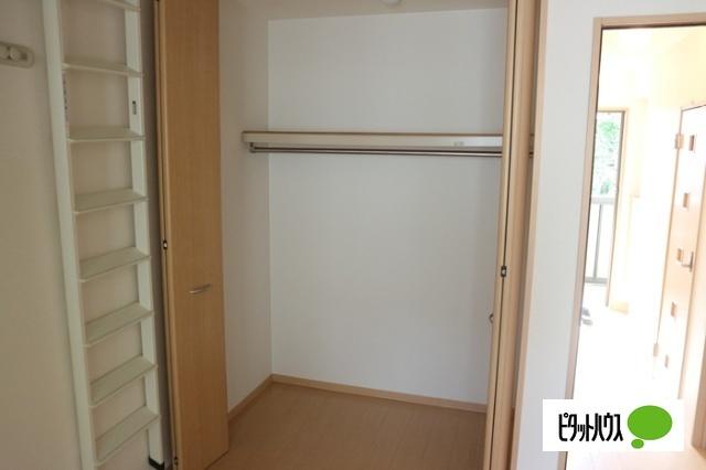野洲市野洲アパート 収納