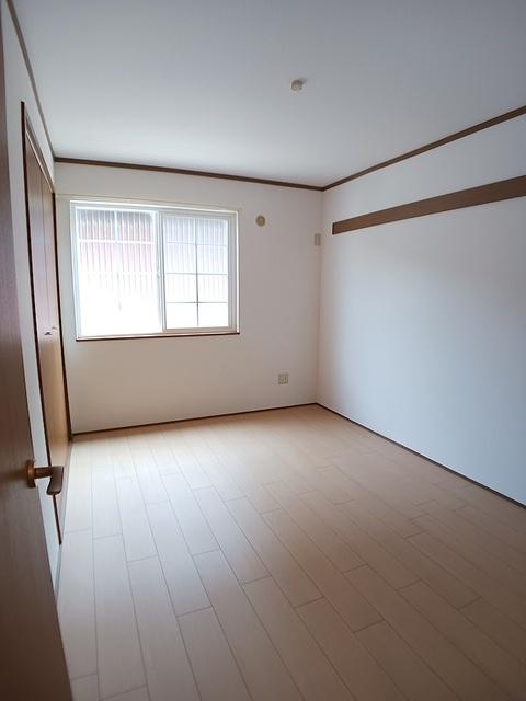 レフィナード　パラーシオ（101） 室内