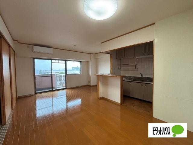 GreenResidence長浜（703） リビング