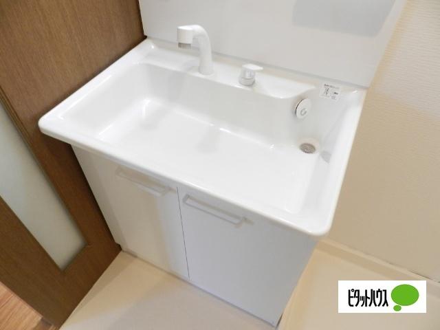 メゾンクレーネ弐番館 洗面