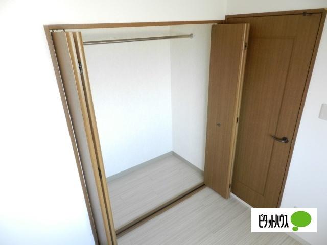 メゾンクレーネ弐番館 収納