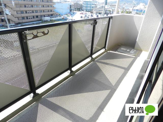 メゾンクレーネ弐番館 バルコニー