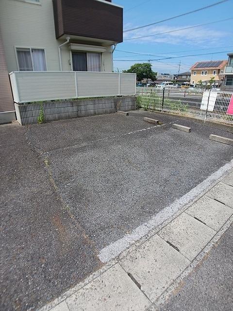 プロパティカオルⅡ−Ａ（A102） 駐車場