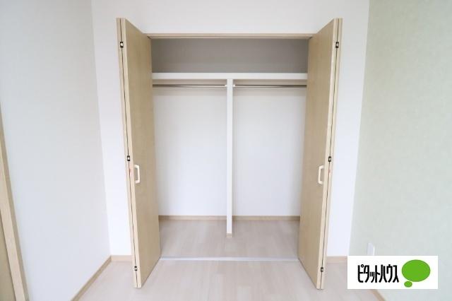 近江八幡市玉木町アパート 収納