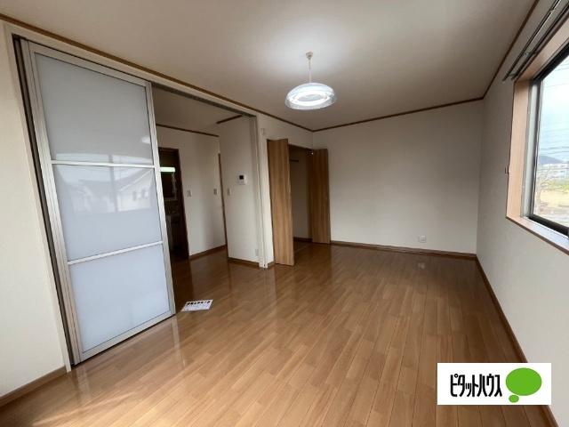 近江八幡市出町アパート リビング