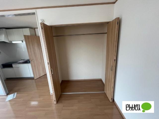 近江八幡市出町アパート 収納