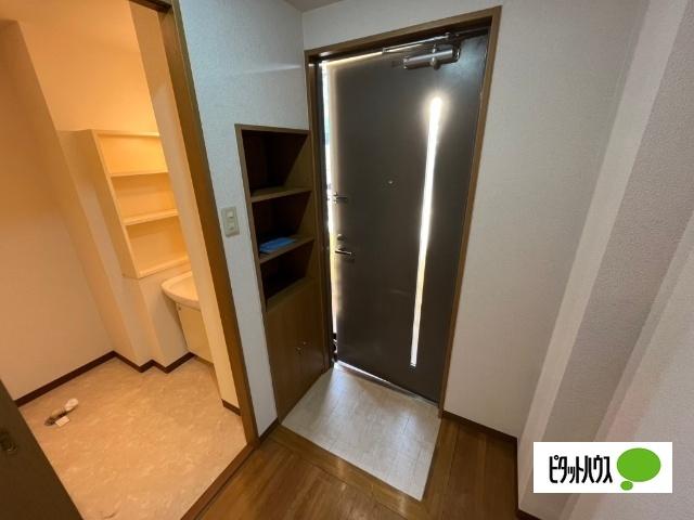 野洲市小篠原マンション 玄関