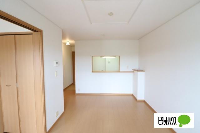 近江八幡市北之庄町アパート リビング