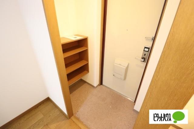 野洲市久野部マンション 玄関
