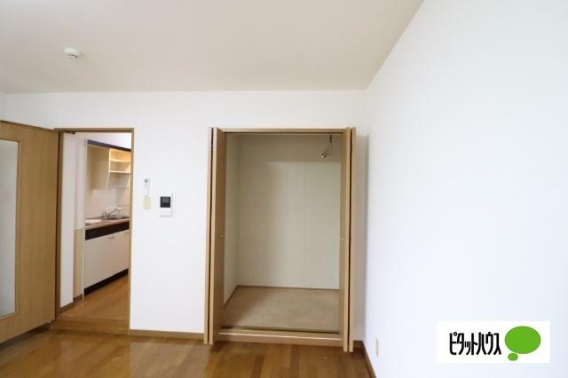 野洲市久野部マンション 収納