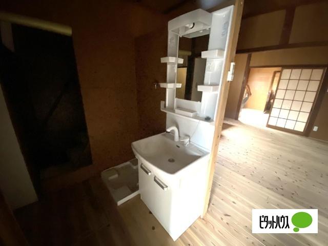 朝日町K邸テラスハウス 洗面