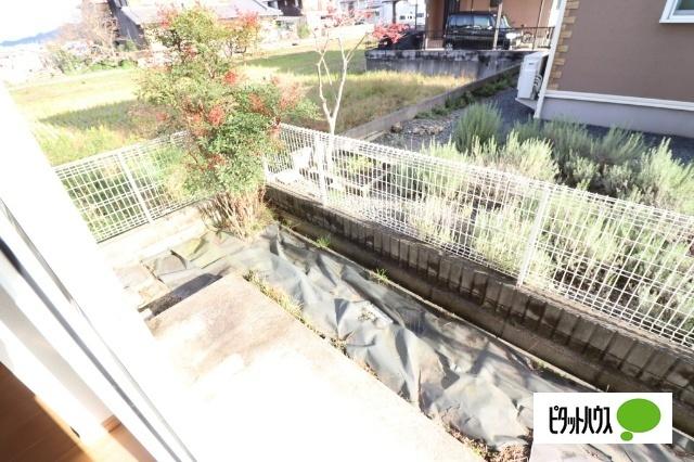 近江八幡市多賀町アパート 庭