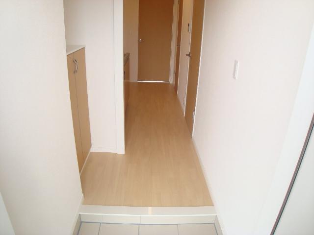 ポラリス 玄関