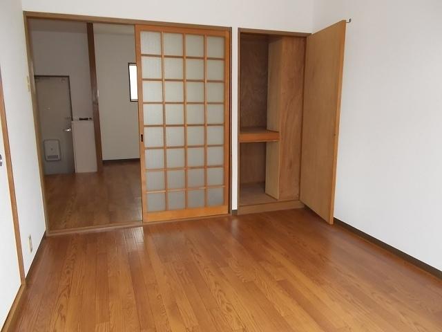 タカラコーポラス壱番館（101） 収納
