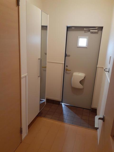 プラシード緑町（104） 玄関