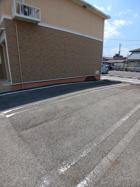ノール・アンソレイエＳＳＳＳ（102） 駐車場