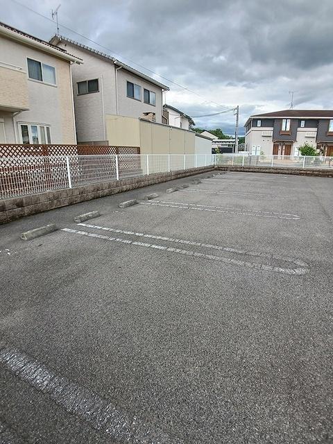 グランドプレミアム（202） 駐車場