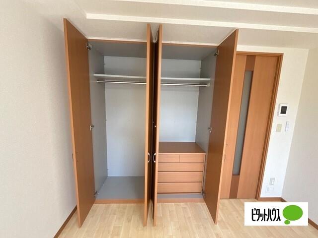レイクサイドビュー（101） 収納