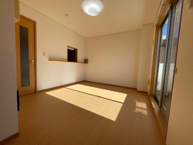 リバティスクエア（103） 室内