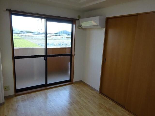 長浜市大辰巳町マンション 室内