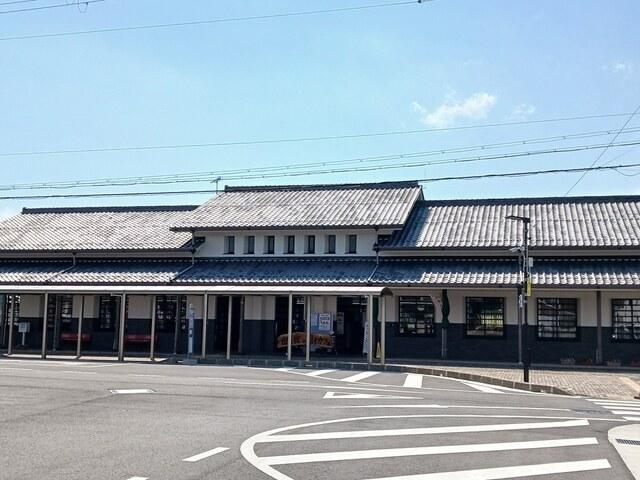 ＪＲ坂田駅：700m