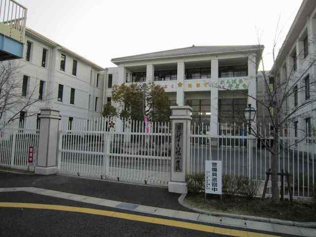 近江八幡市立八幡小学校：1770m